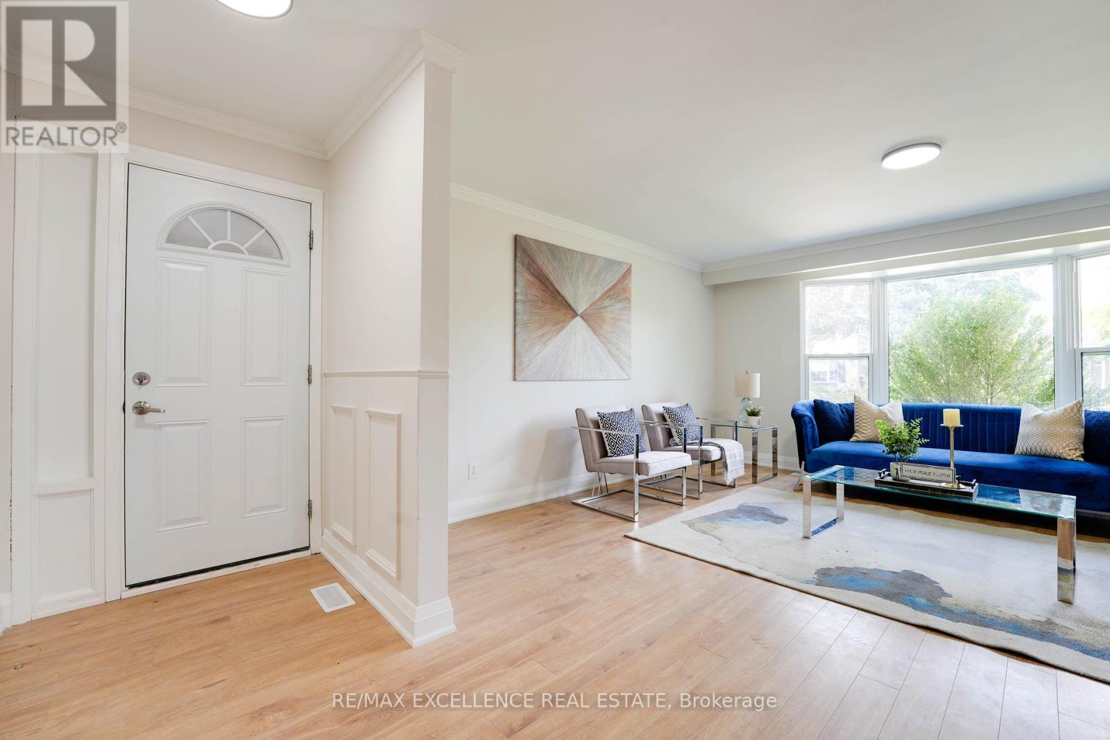 85 Watson Crescent, Brampton, Ontario  L6W 1E5 - Photo 6 - W12565086