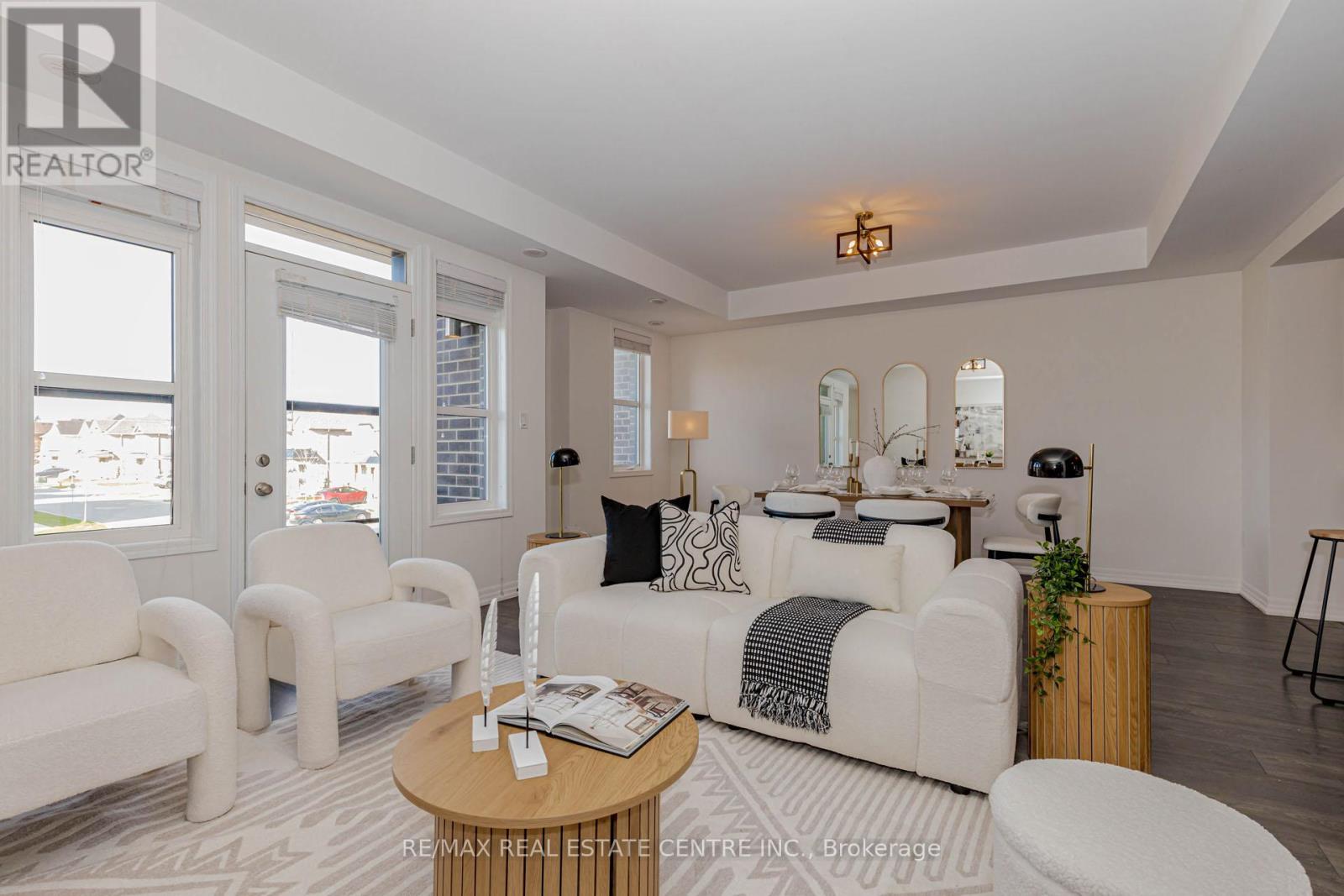 112 Burnhamthorpe Road E, Oakville, Ontario  L6H 0X8 - Photo 14 - W12565088