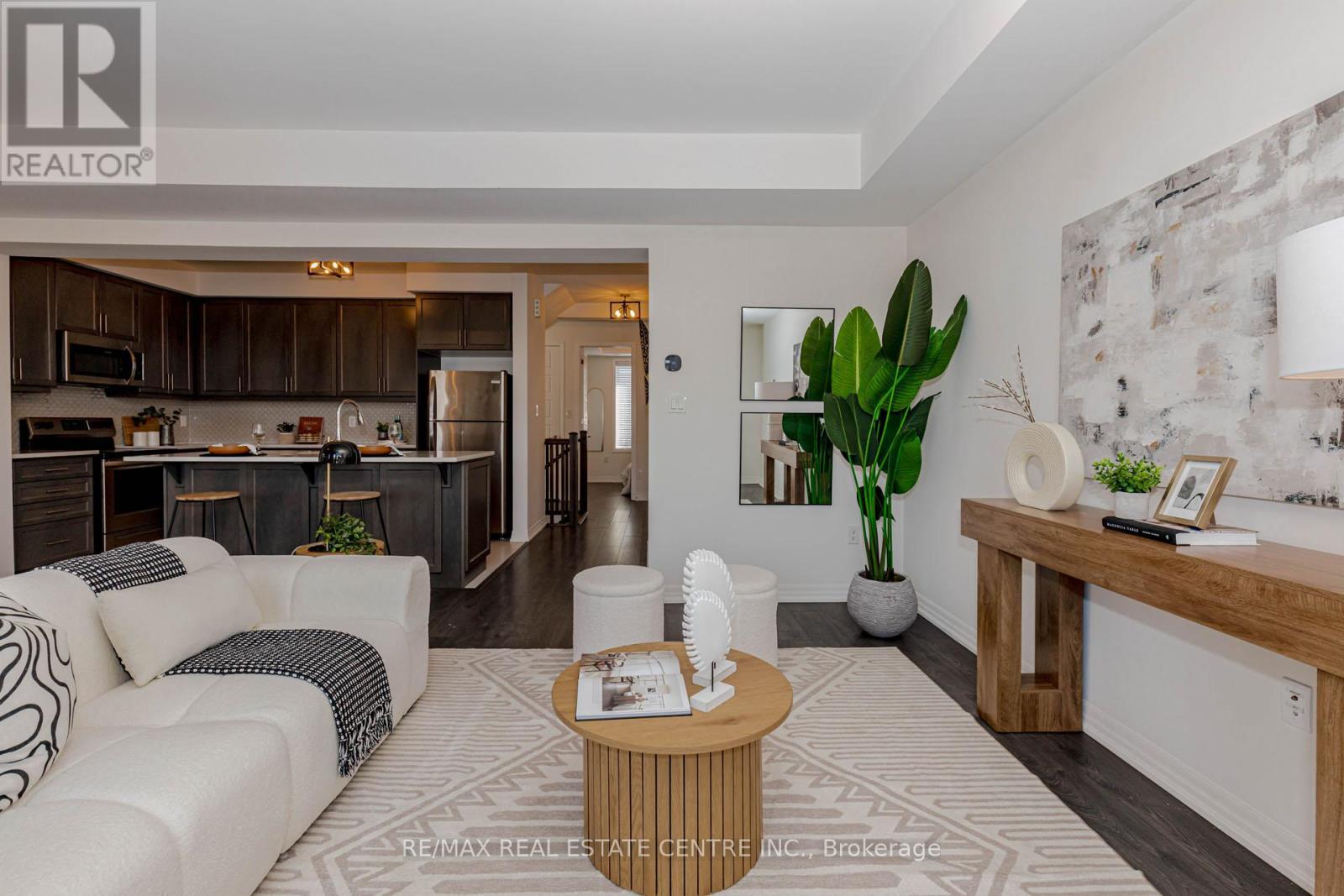 112 Burnhamthorpe Road E, Oakville, Ontario  L6H 0X8 - Photo 48 - W12565088