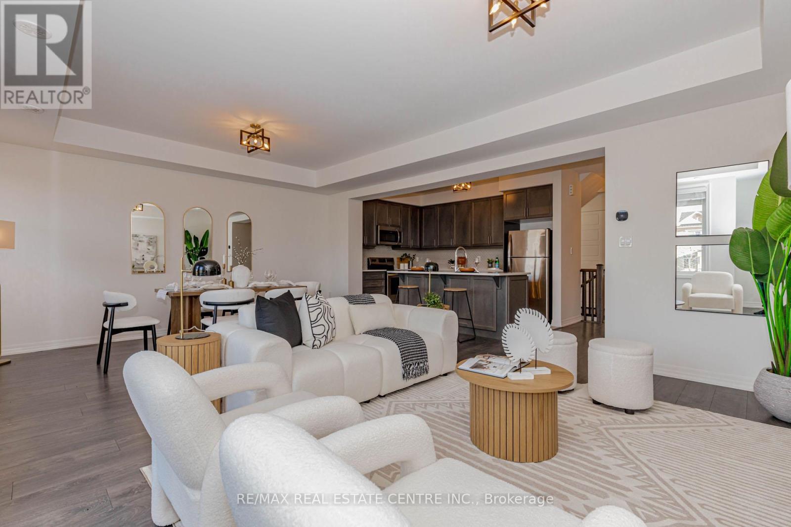 112 Burnhamthorpe Road E, Oakville, Ontario  L6H 0X8 - Photo 49 - W12565088