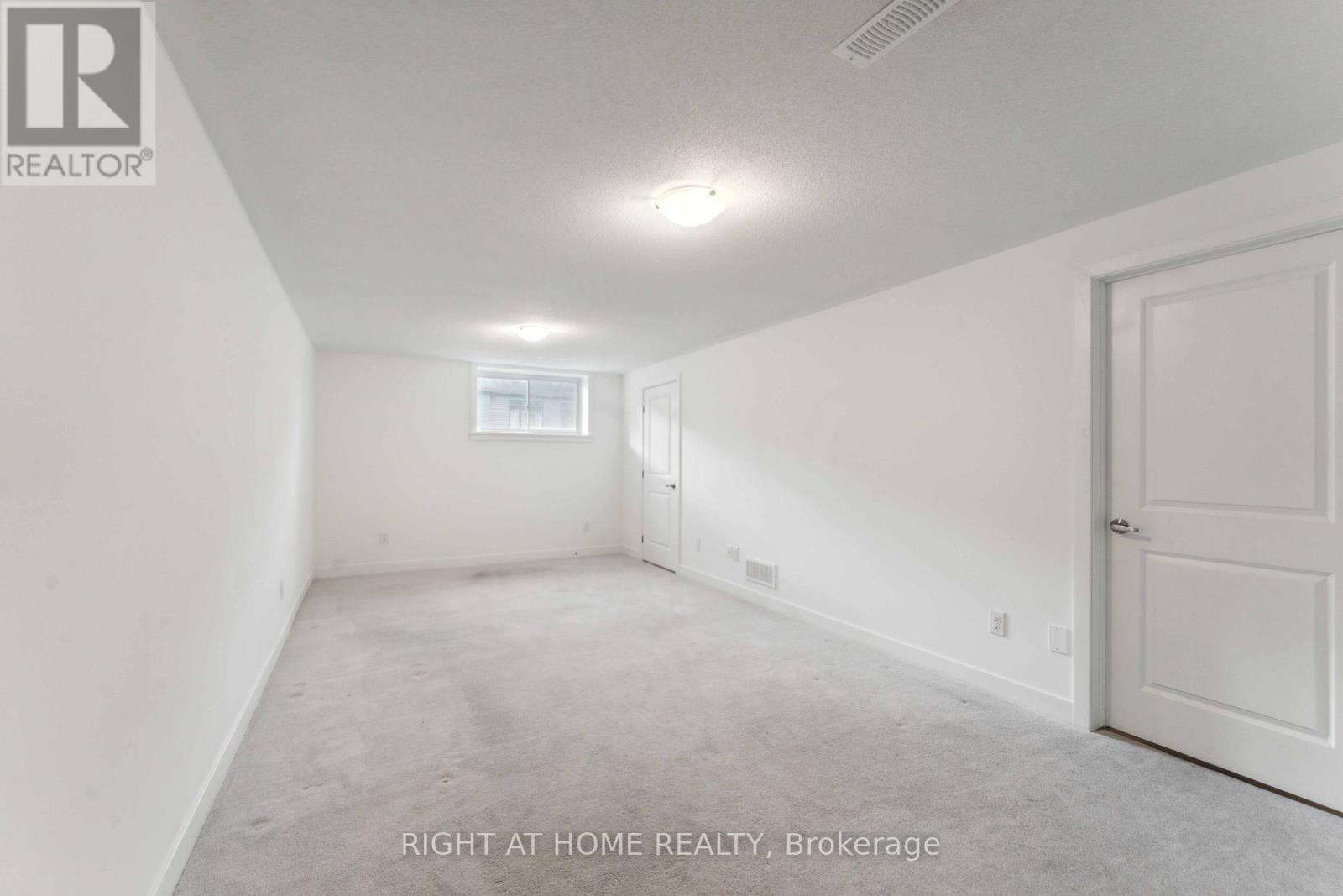 16 Nettle Crescent, Ottawa, Ontario K1T 0W8 - Photo 27 - X12565092