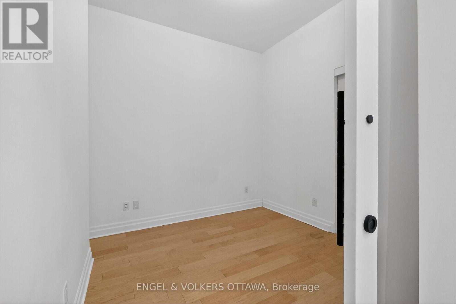 105 - 101 Pinhey Street, Ottawa, Ontario K1Y 1T7 - Photo 30 - X12565120