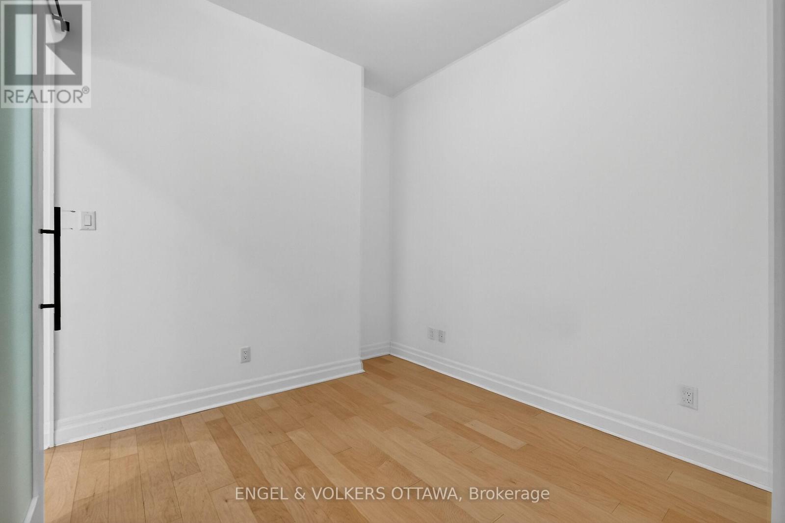105 - 101 Pinhey Street, Ottawa, Ontario K1Y 1T7 - Photo 31 - X12565120