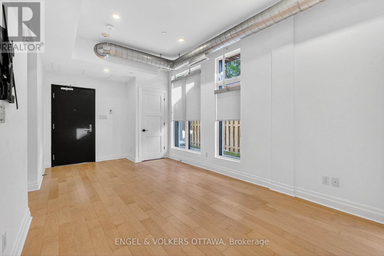 105 - 101 Pinhey Street, Ottawa, Ontario K1Y 1T7 - Photo 7 - X12565120