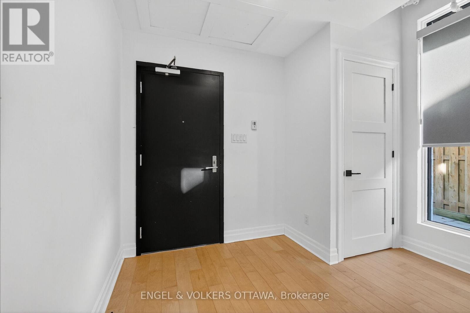 105 - 101 Pinhey Street, Ottawa, Ontario K1Y 1T7 - Photo 8 - X12565120