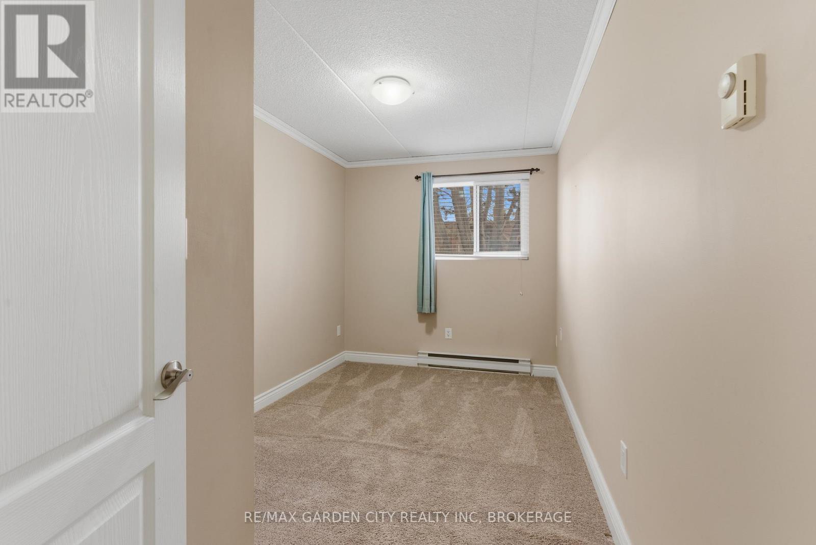 230 - 4658 Drummond Road, Niagara Falls, Ontario  L2E 7E1 - Photo 13 - X12565118