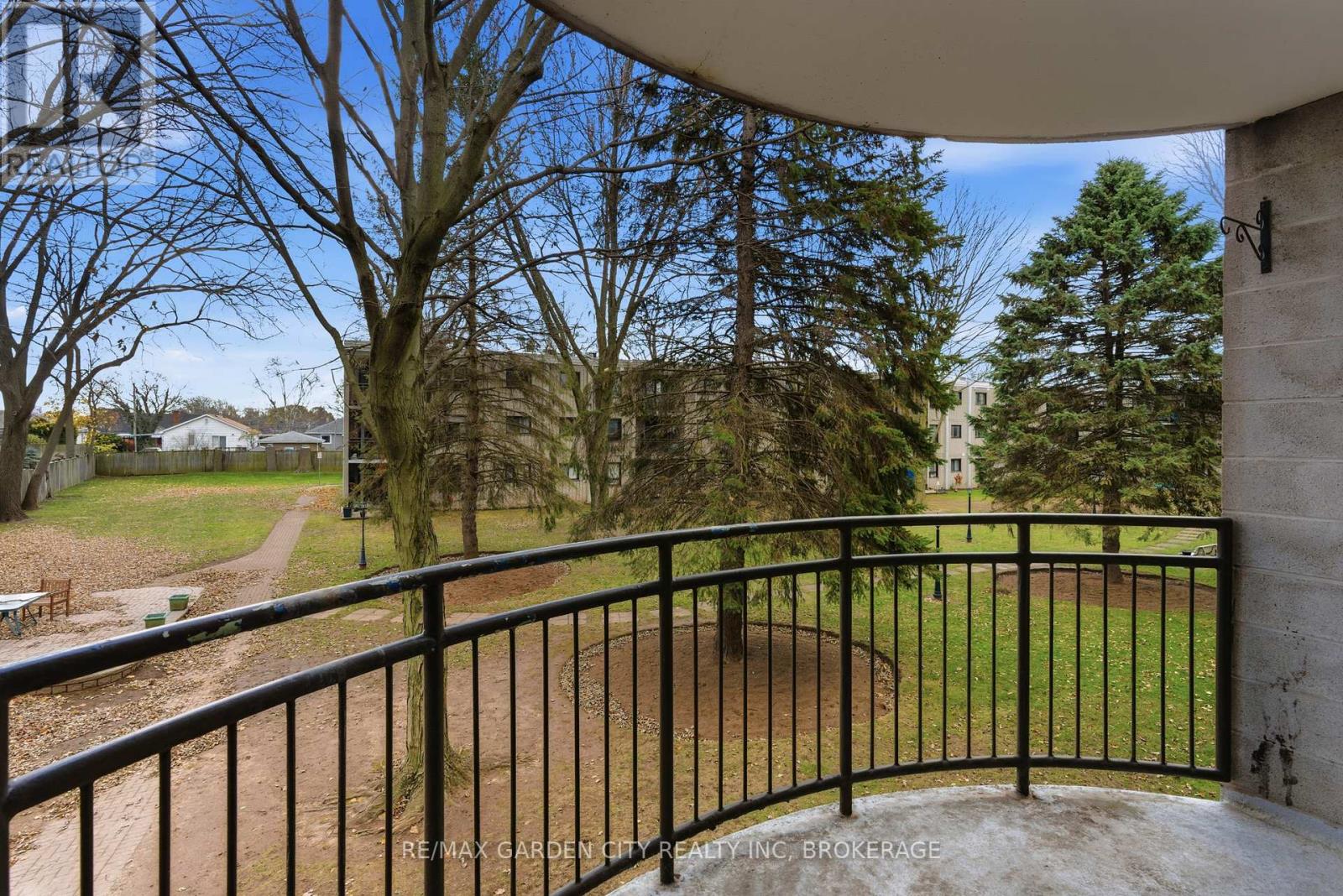 230 - 4658 Drummond Road, Niagara Falls, Ontario  L2E 7E1 - Photo 20 - X12565118