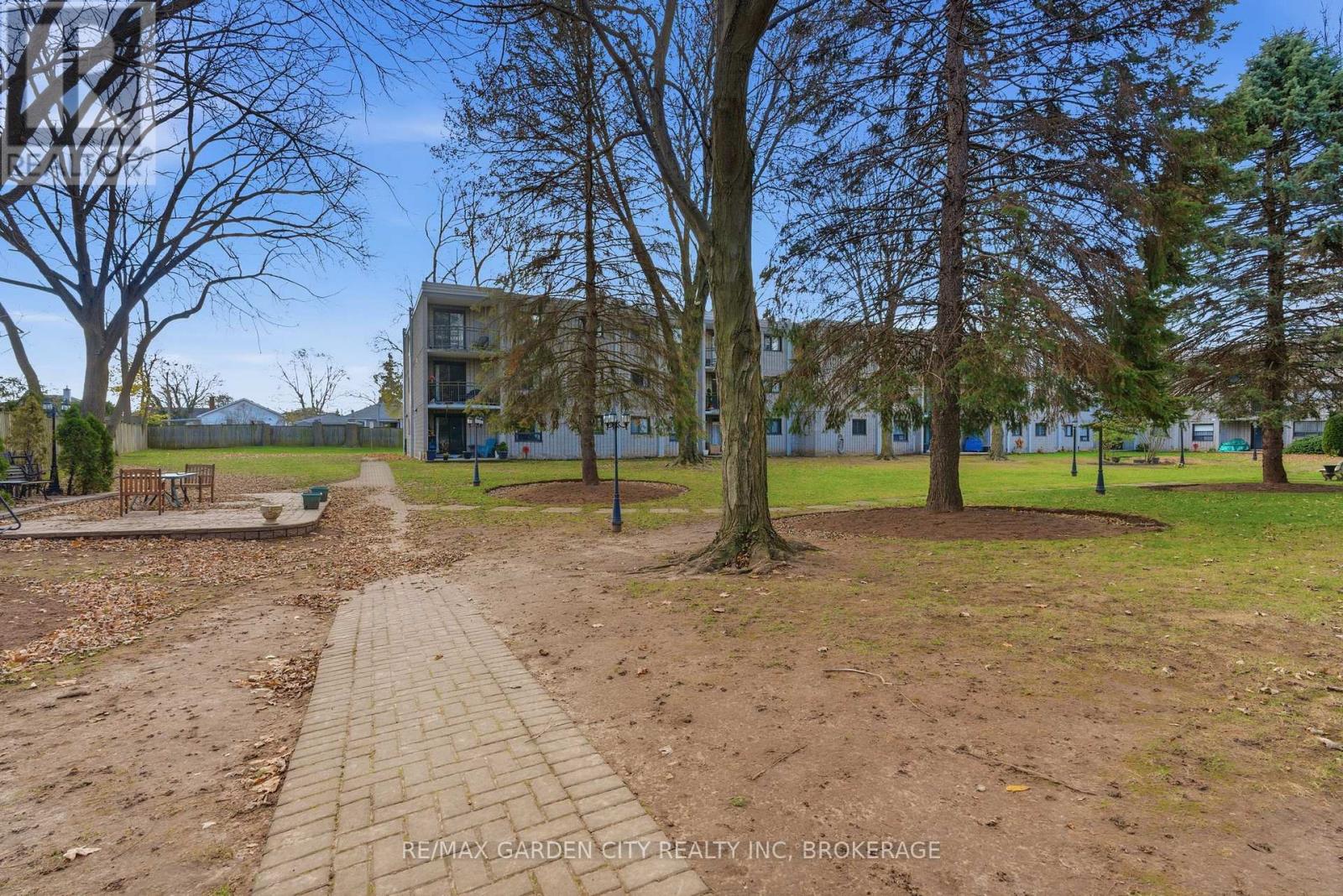 230 - 4658 Drummond Road, Niagara Falls, Ontario  L2E 7E1 - Photo 21 - X12565118