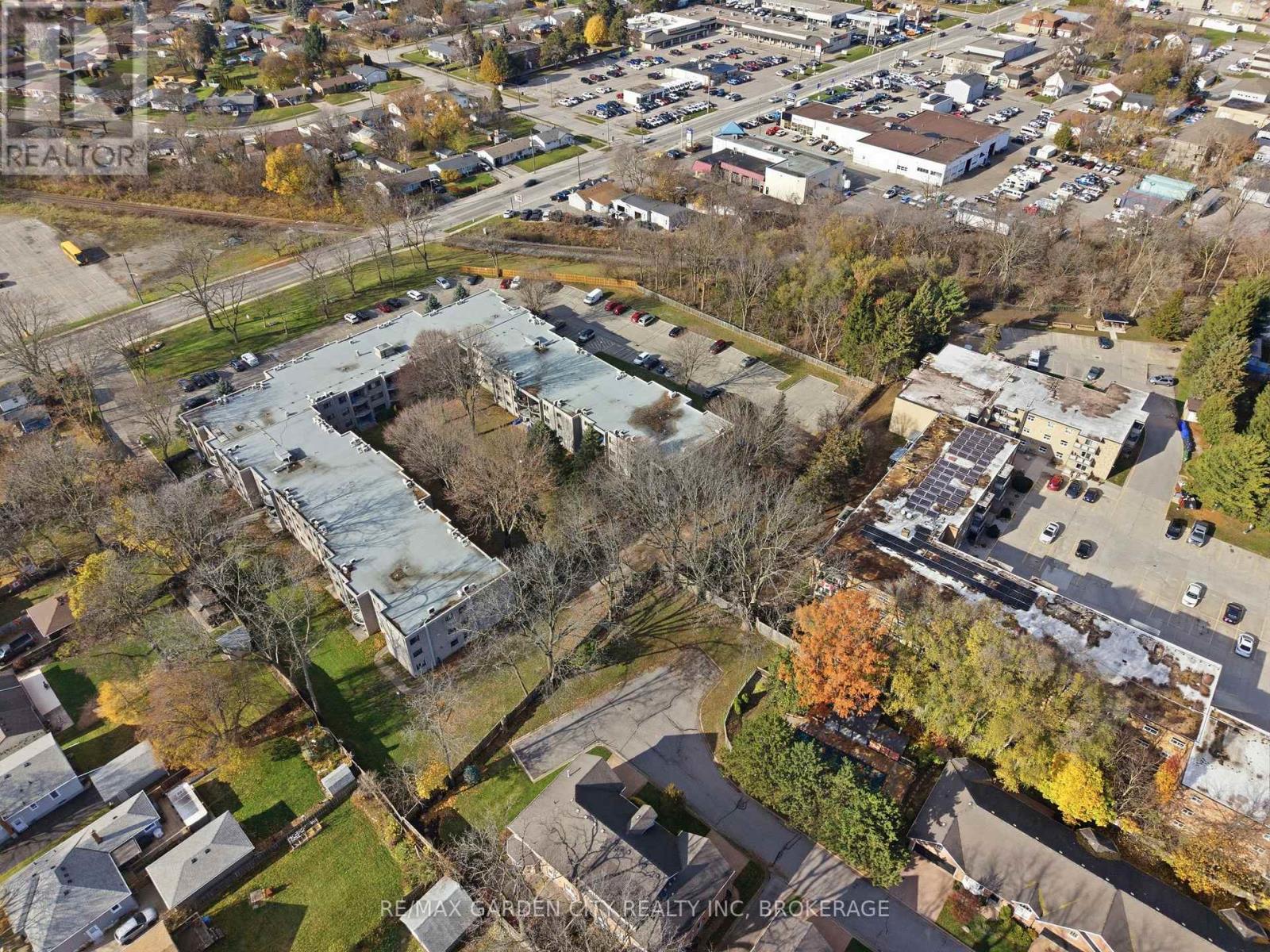 230 - 4658 Drummond Road, Niagara Falls, Ontario  L2E 7E1 - Photo 30 - X12565118