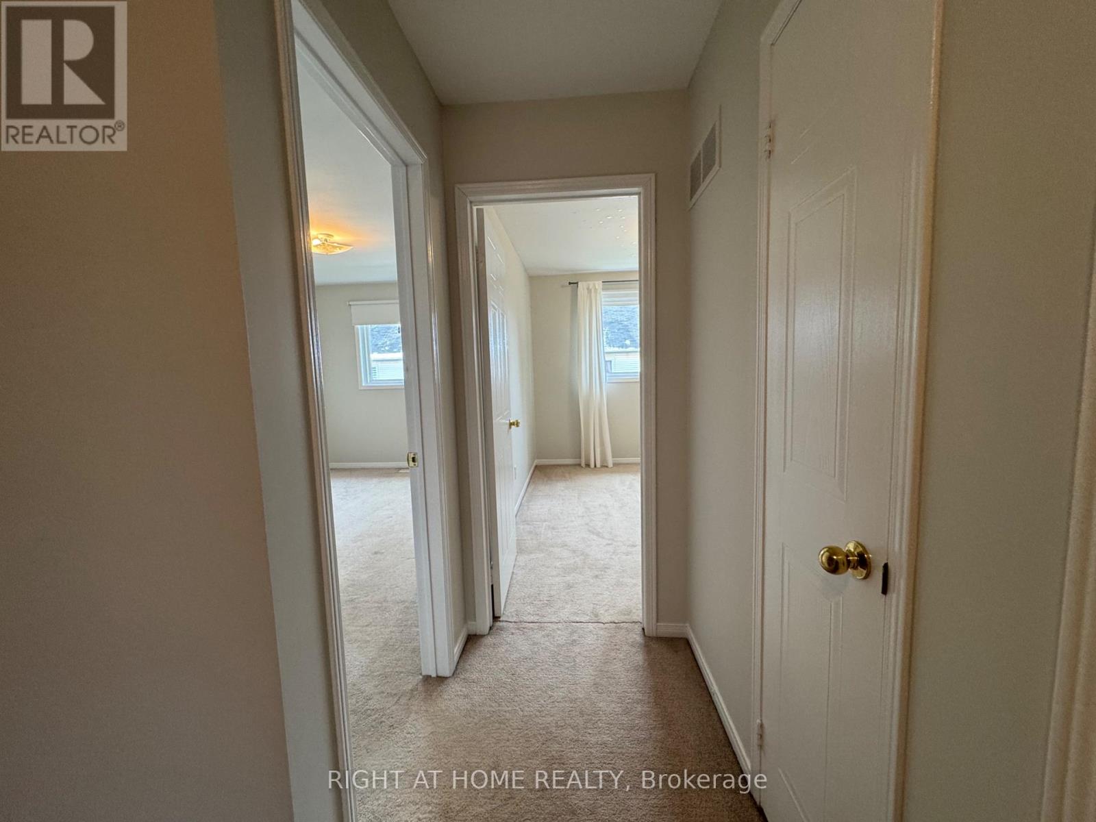 43 A - 5205 Glen Erin Drive, Mississauga, Ontario  L5M 5N6 - Photo 14 - W12486723