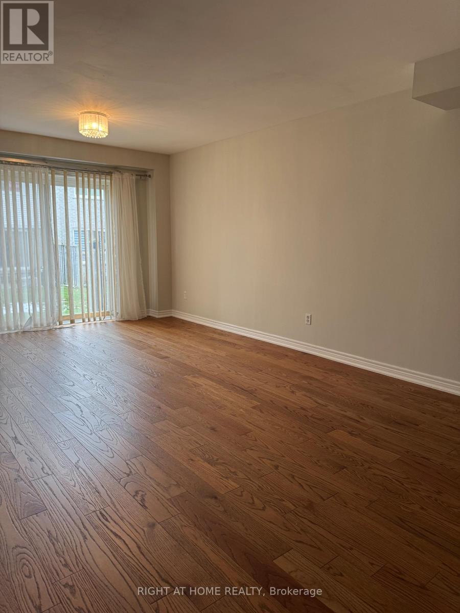 43 A - 5205 Glen Erin Drive, Mississauga, Ontario  L5M 5N6 - Photo 7 - W12486723