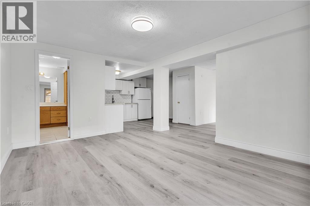 18 Wallace Drive Unit# Basement, Cambridge, Ontario  N1T 1K7 - Photo 8 - 40789475