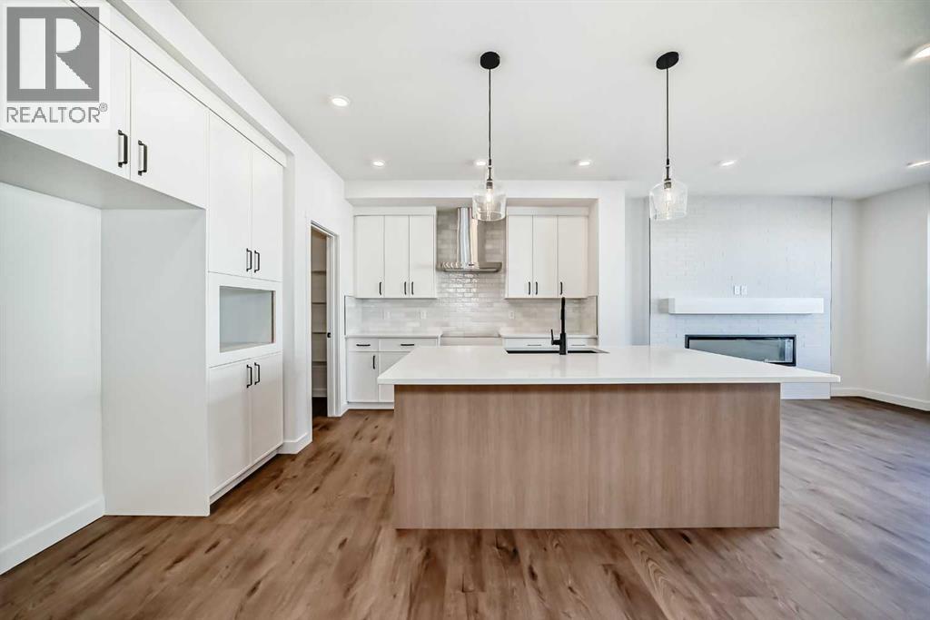 39 Bartlett Row Se, Calgary, Alberta  T3S 0P1 - Photo 4 - A2260490