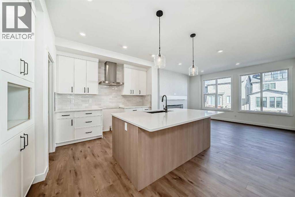 39 Bartlett Row Se, Calgary, Alberta  T3S 0P1 - Photo 5 - A2260490