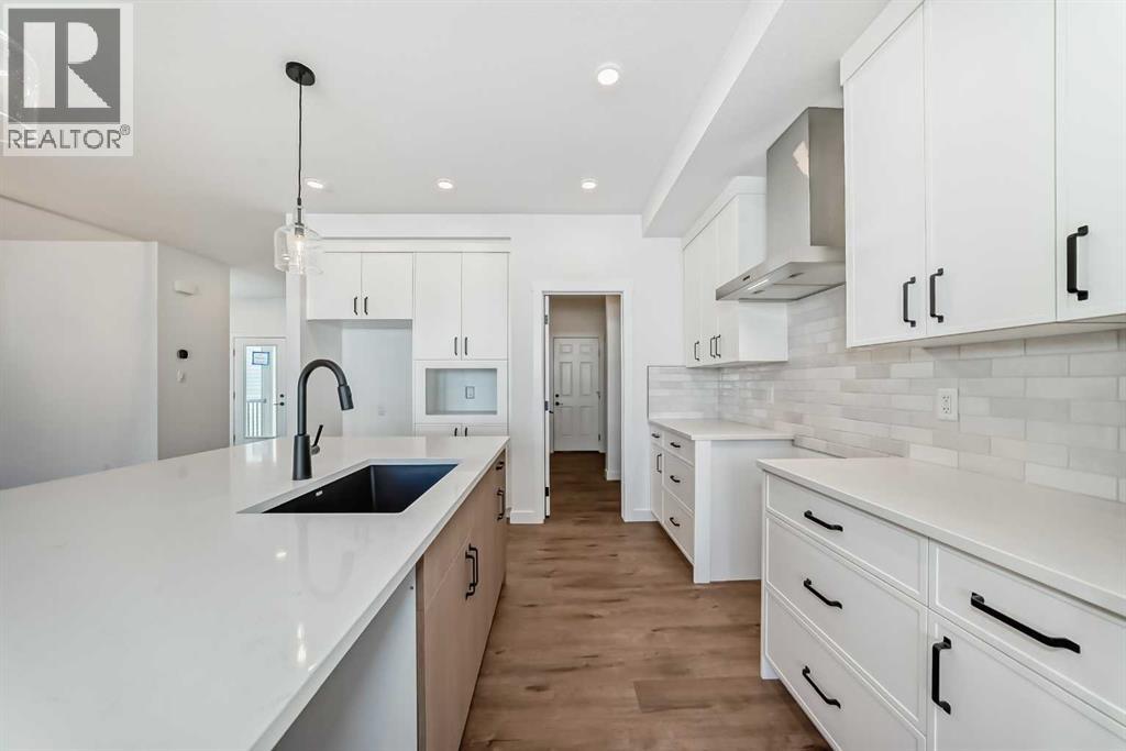 39 Bartlett Row Se, Calgary, Alberta  T3S 0P1 - Photo 9 - A2260490