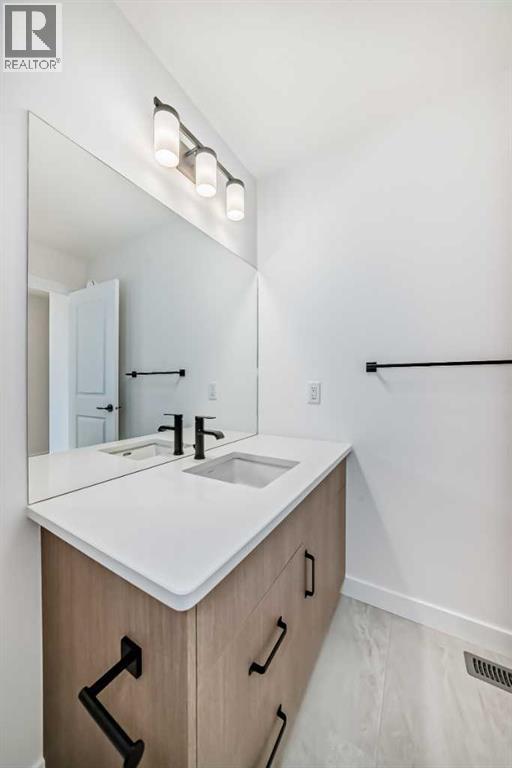 39 Bartlett Row Se, Calgary, Alberta  T3S 0P1 - Photo 38 - A2260490