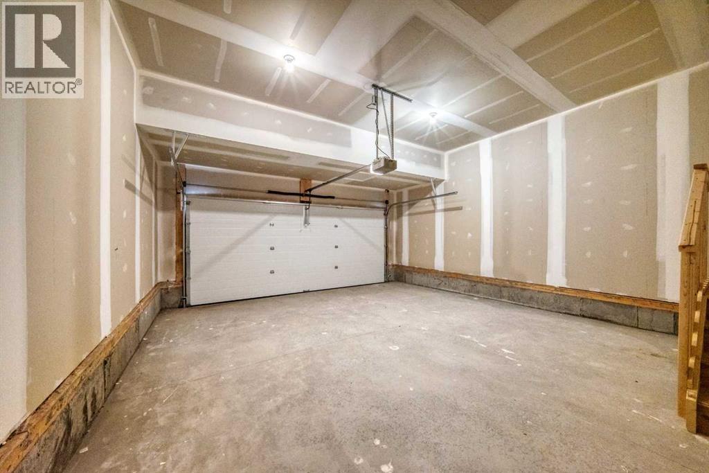 39 Bartlett Row Se, Calgary, Alberta  T3S 0P1 - Photo 47 - A2260490