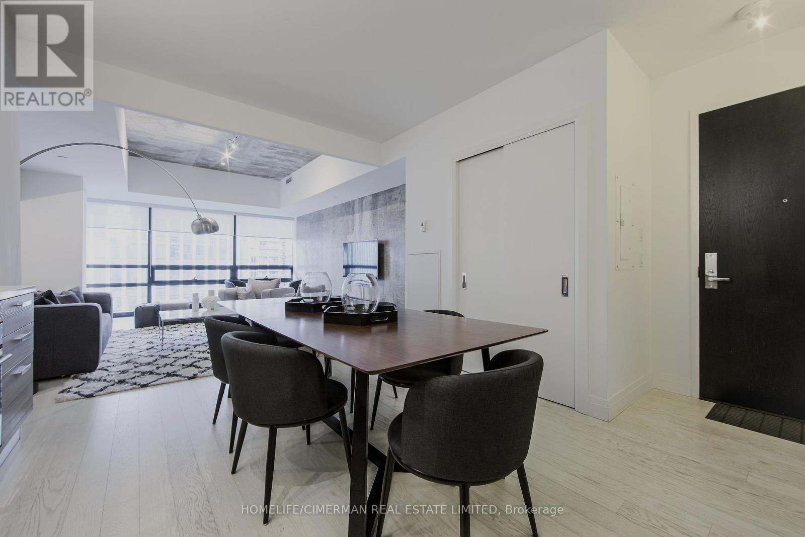 501 - 224 King Street W, Toronto, Ontario  M5V 1H8 - Photo 14 - C12565096