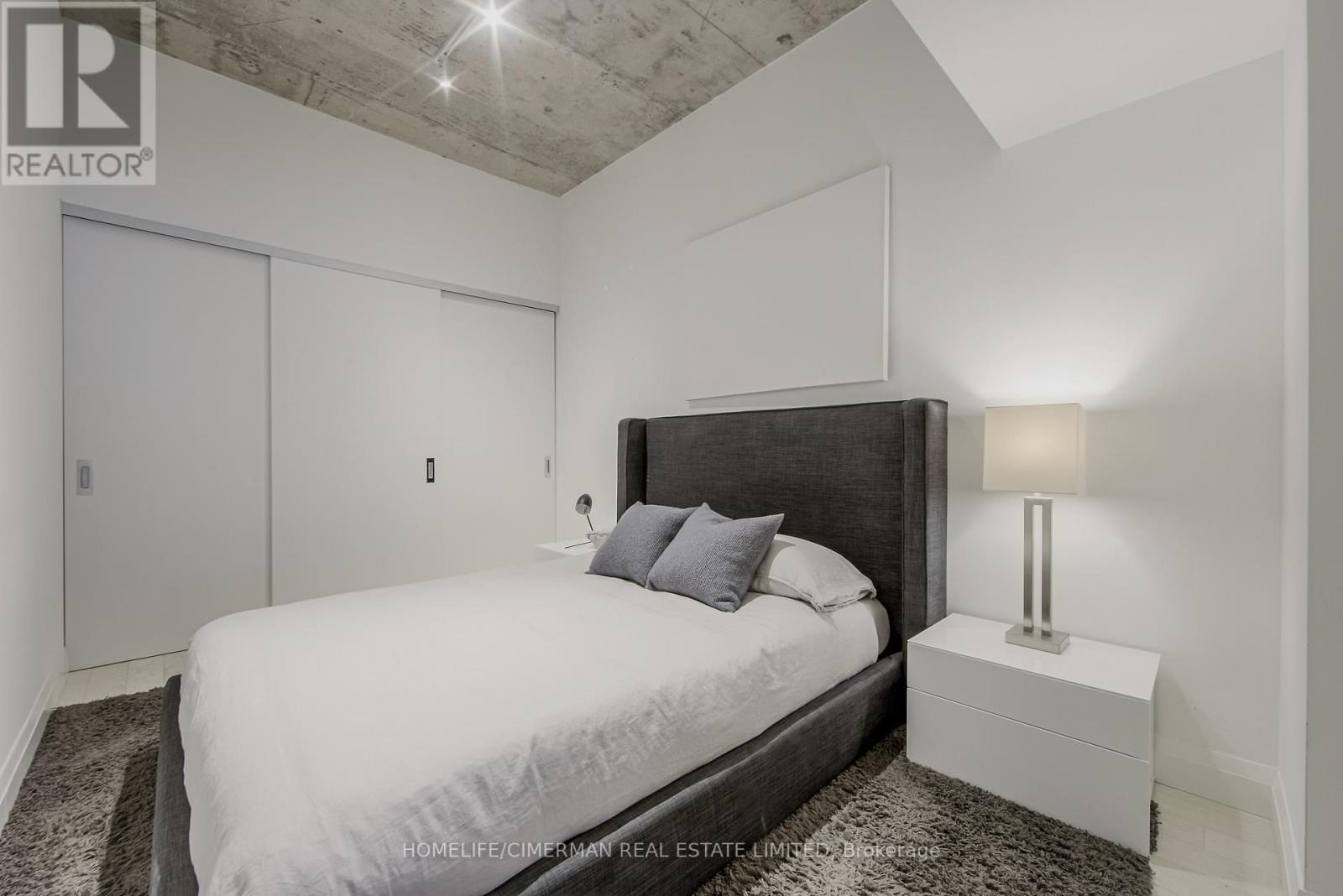 501 - 224 King Street W, Toronto, Ontario  M5V 1H8 - Photo 15 - C12565096