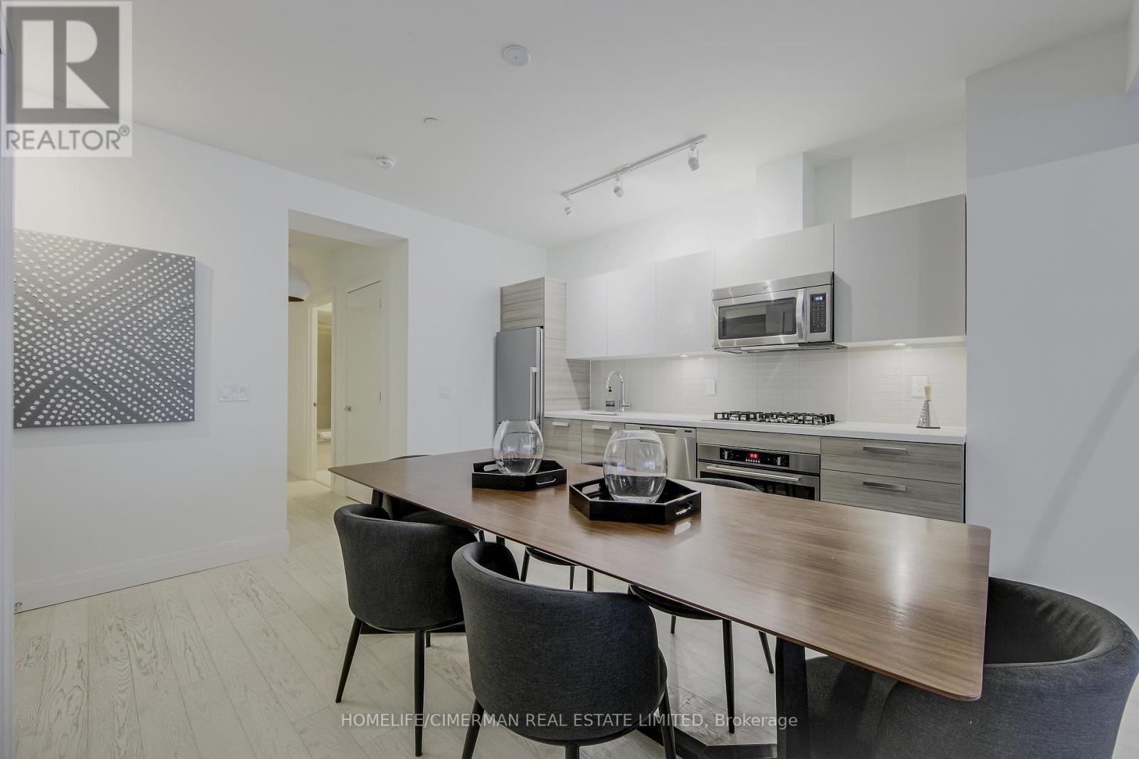 501 - 224 King Street W, Toronto, Ontario  M5V 1H8 - Photo 9 - C12565096