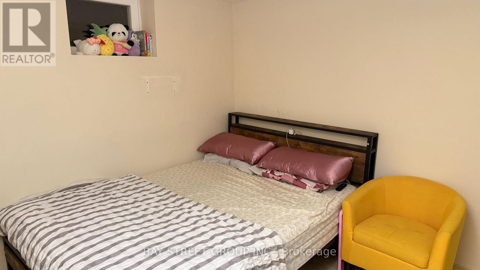 Bsmt - 657 Pharmacy Avenue, Toronto, Ontario  M1L 3H6 - Photo 7 - E12565104