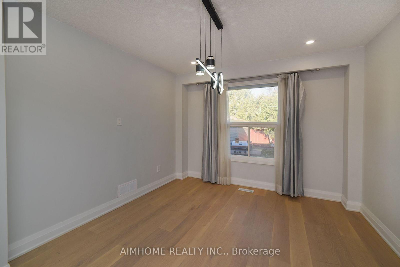 28 Longbow Square, Toronto, Ontario  M1W 2W7 - Photo 11 - E12565106