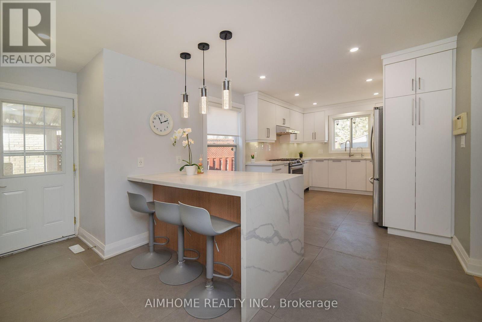 28 Longbow Square, Toronto, Ontario  M1W 2W7 - Photo 19 - E12565106