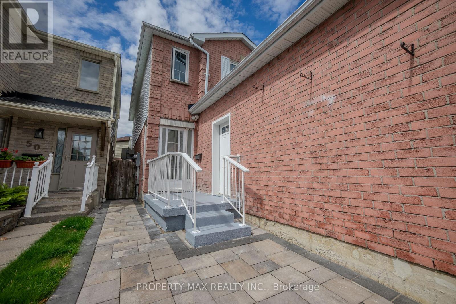 52 Whispering Willow Pathway, Toronto, Ontario  M1B 4B3 - Photo 2 - E12565122