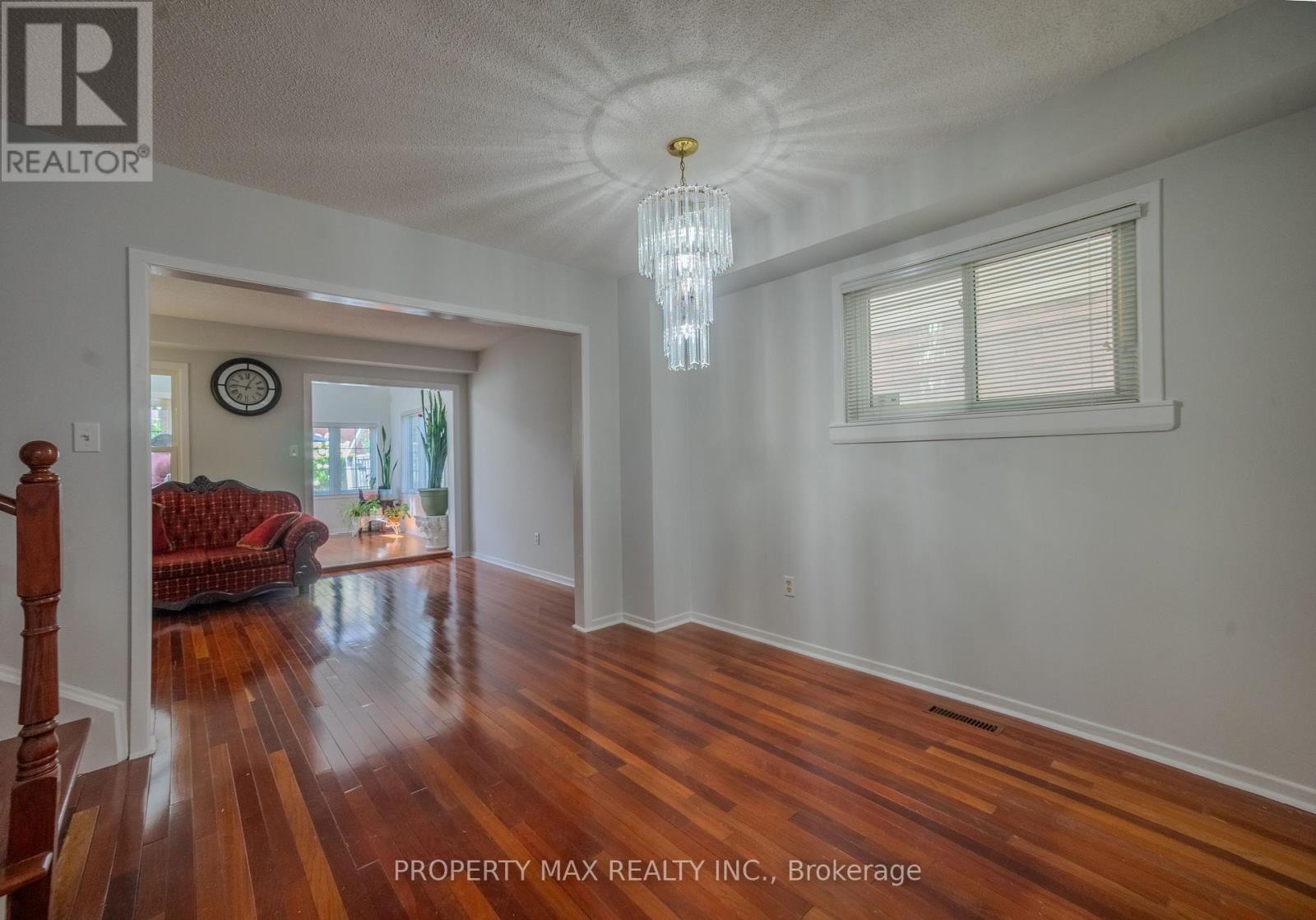 52 Whispering Willow Pathway, Toronto, Ontario  M1B 4B3 - Photo 9 - E12565122