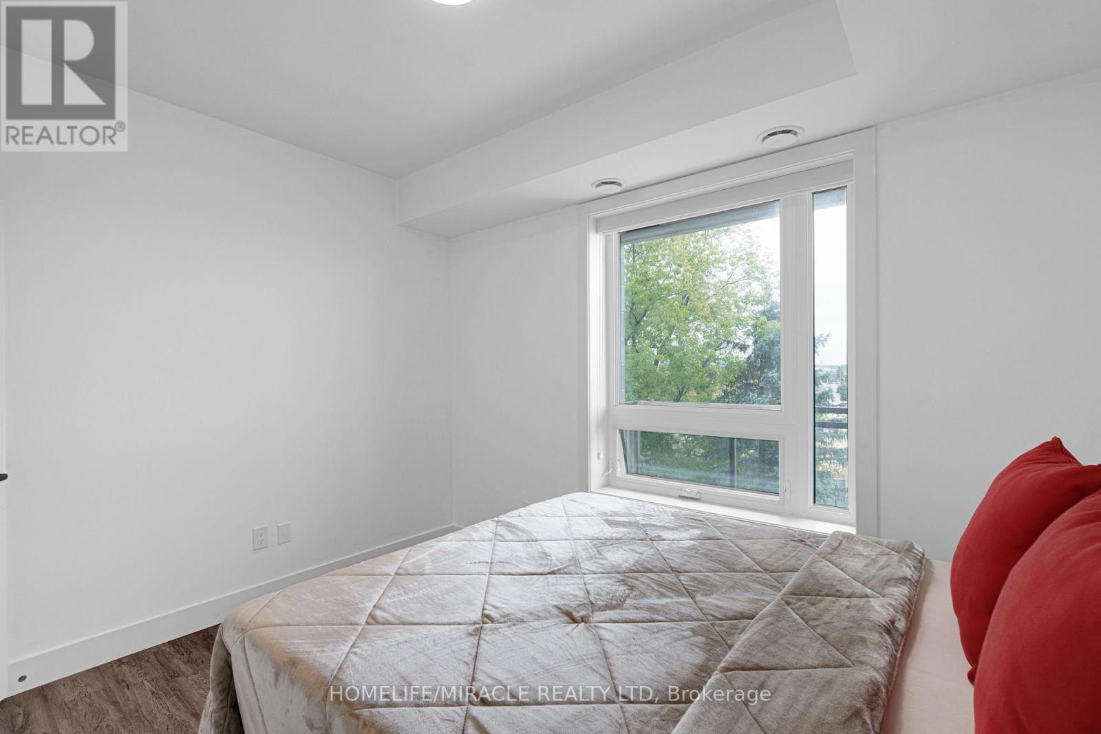 402 - 26 Lowes Road W, Guelph, Ontario N1G 4X2 - Photo 11 - X12462908