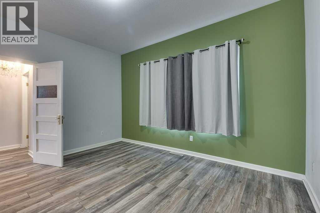 4915 44 Street, Innisfail, Alberta  T4G 1M7 - Photo 15 - A2271713