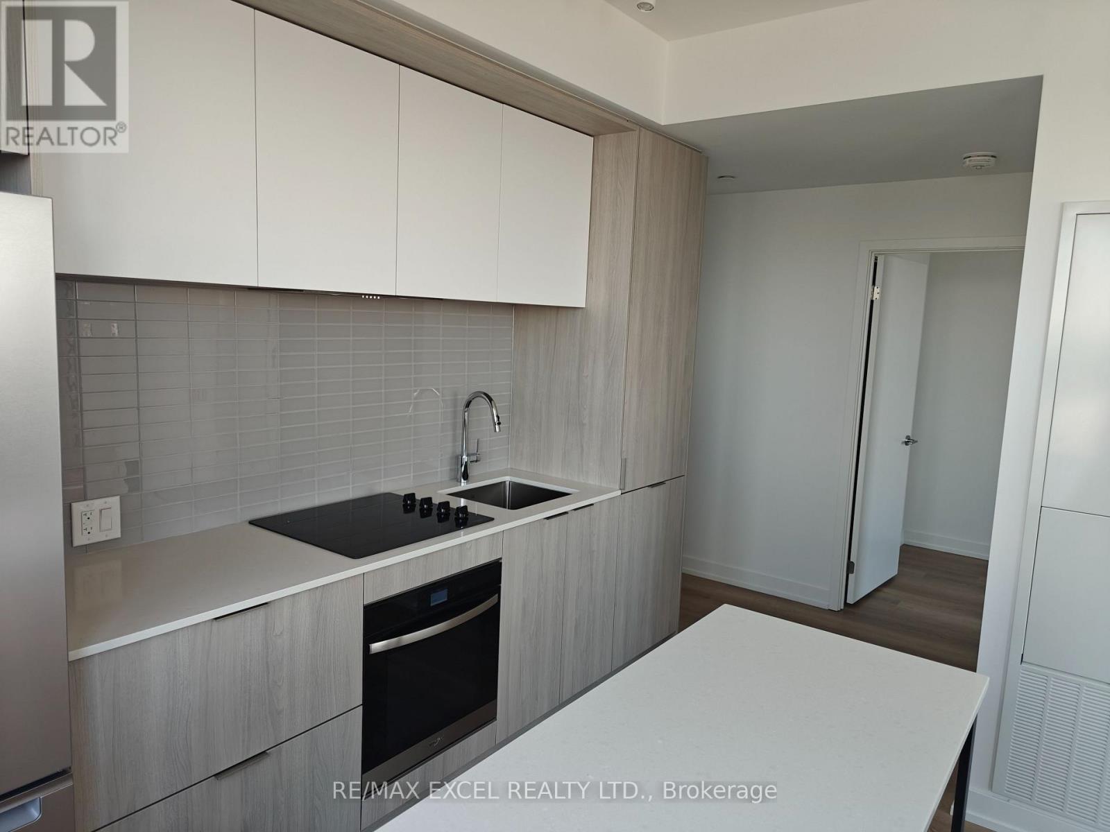 1903 - 395 Square One Drive, Mississauga, Ontario  L5B 0P6 - Photo 10 - W12565094