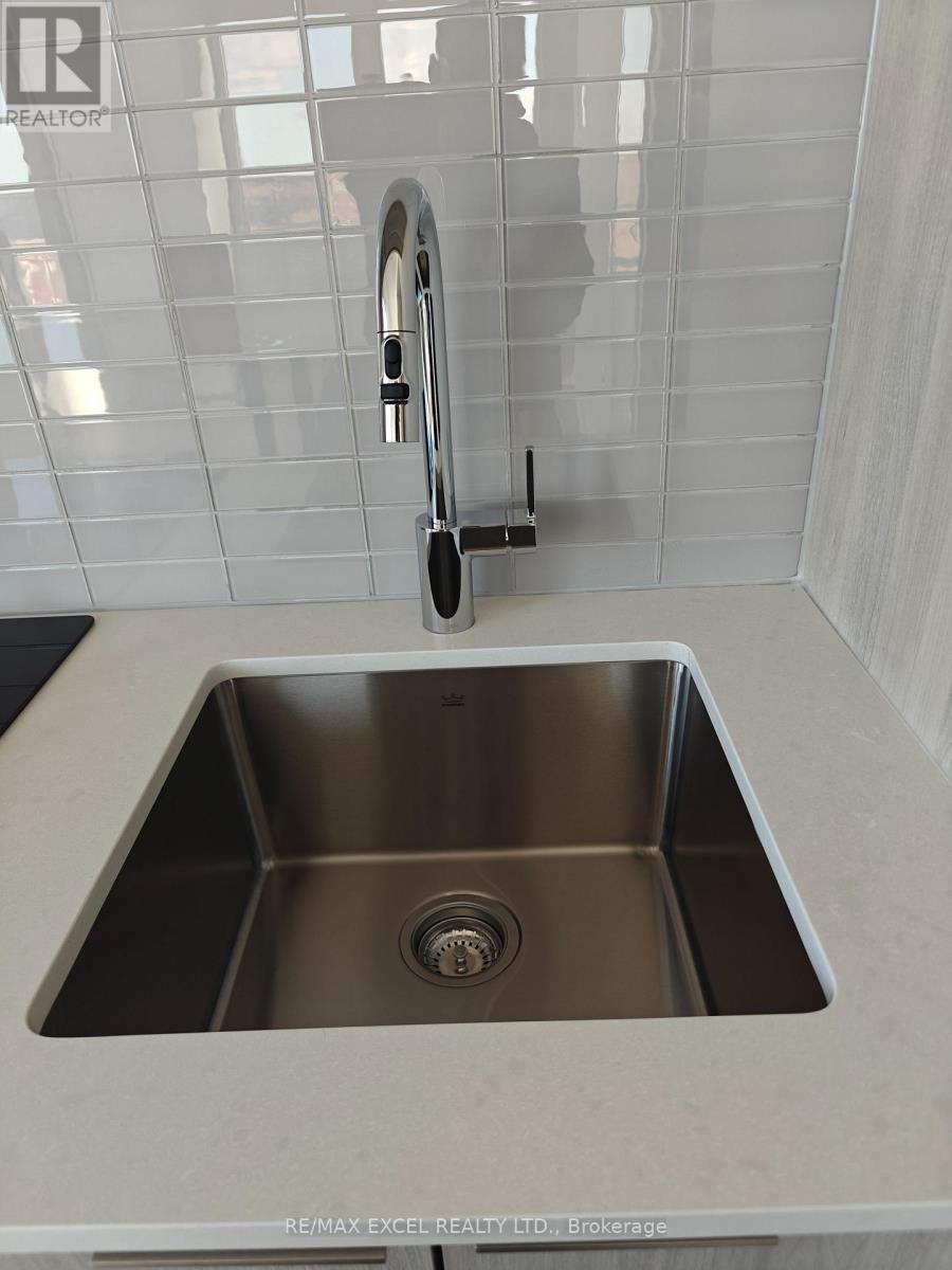 1903 - 395 Square One Drive, Mississauga, Ontario  L5B 0P6 - Photo 22 - W12565094