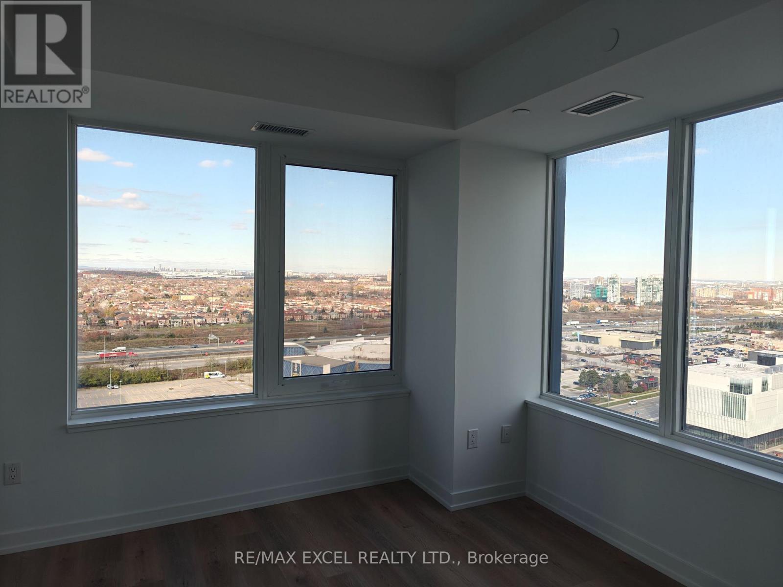 1903 - 395 Square One Drive, Mississauga, Ontario  L5B 0P6 - Photo 5 - W12565094