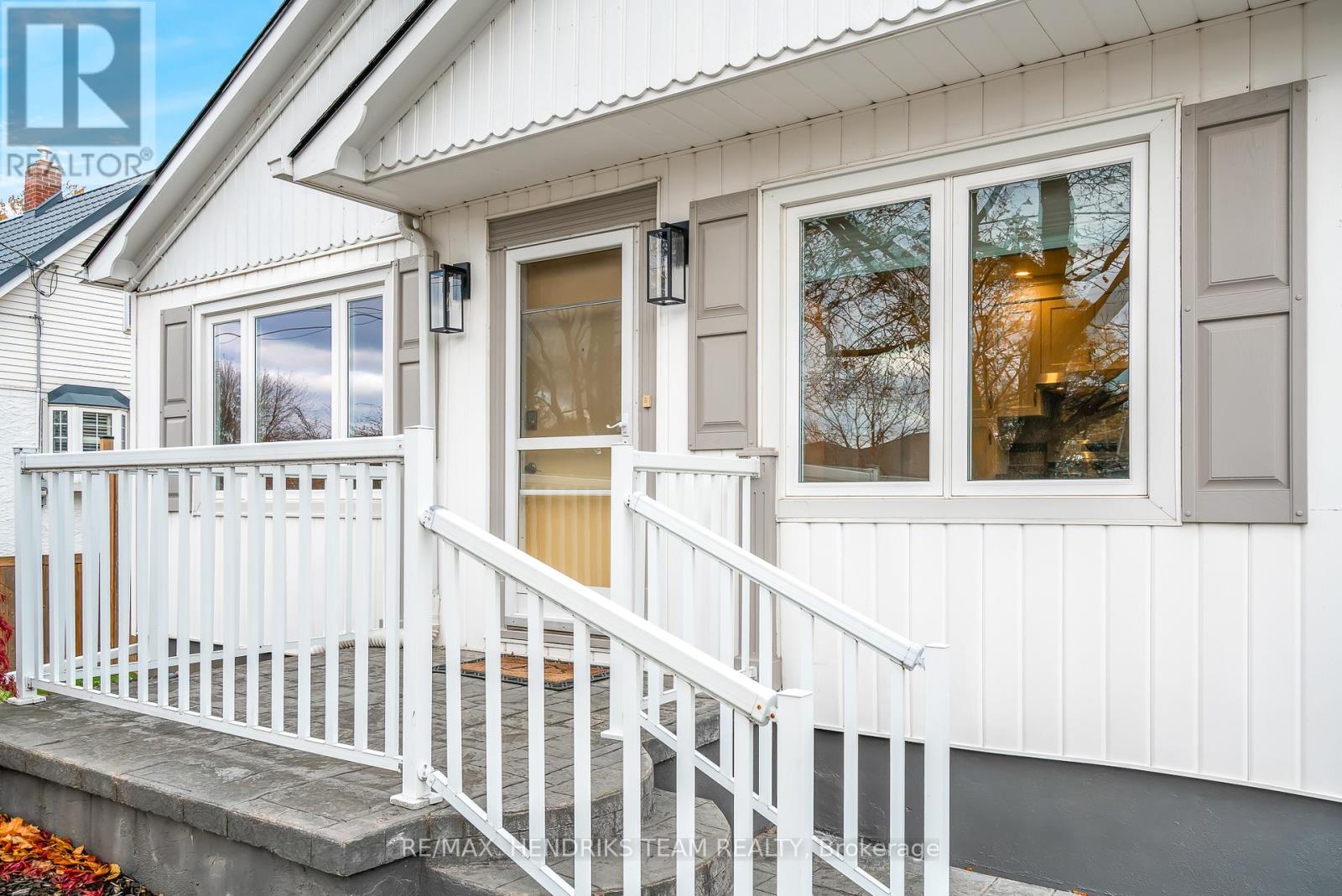 12 Duncan Drive, St. Catharines, Ontario  L2N 3N9 - Photo 3 - X12565134