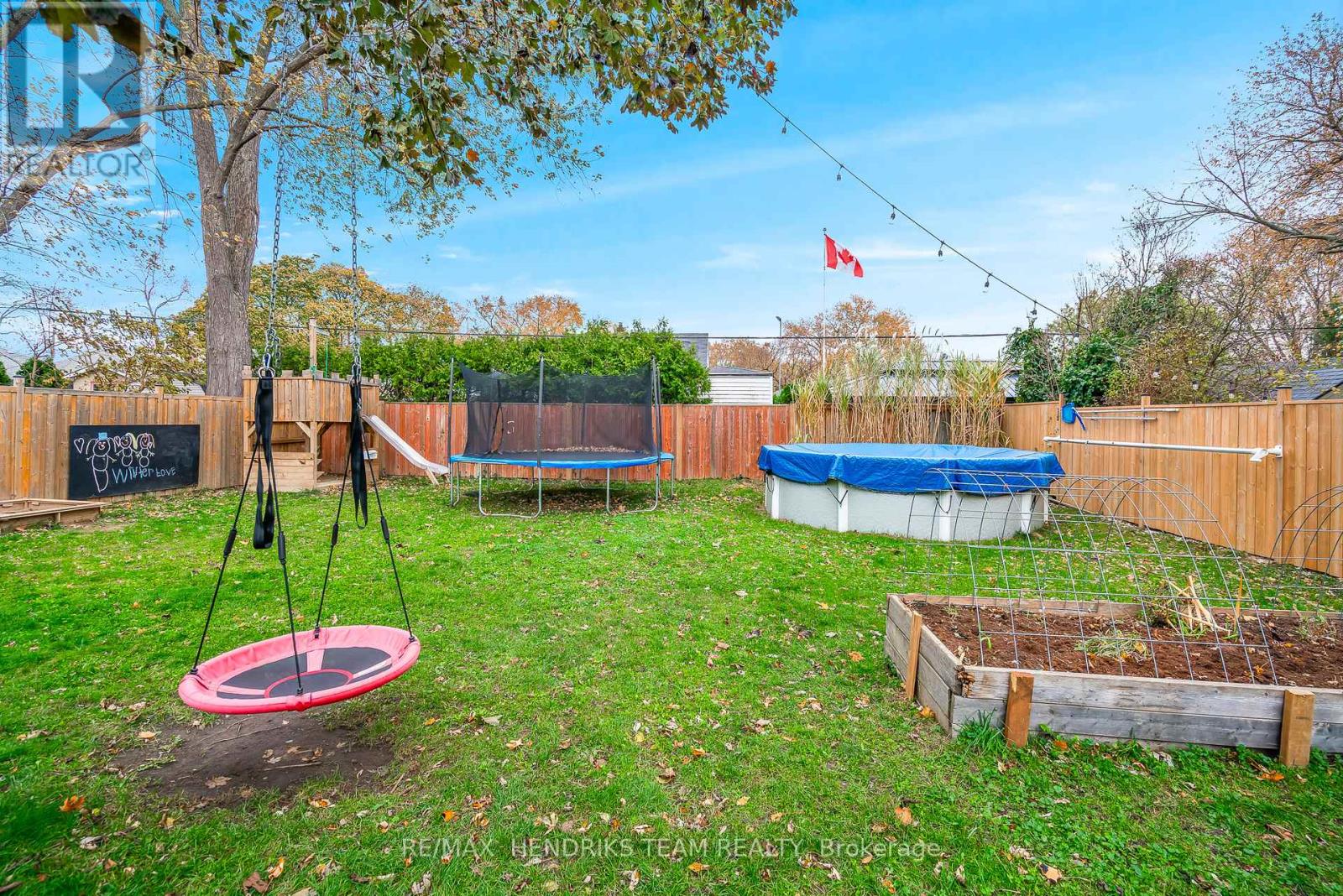 12 Duncan Drive, St. Catharines, Ontario  L2N 3N9 - Photo 38 - X12565134