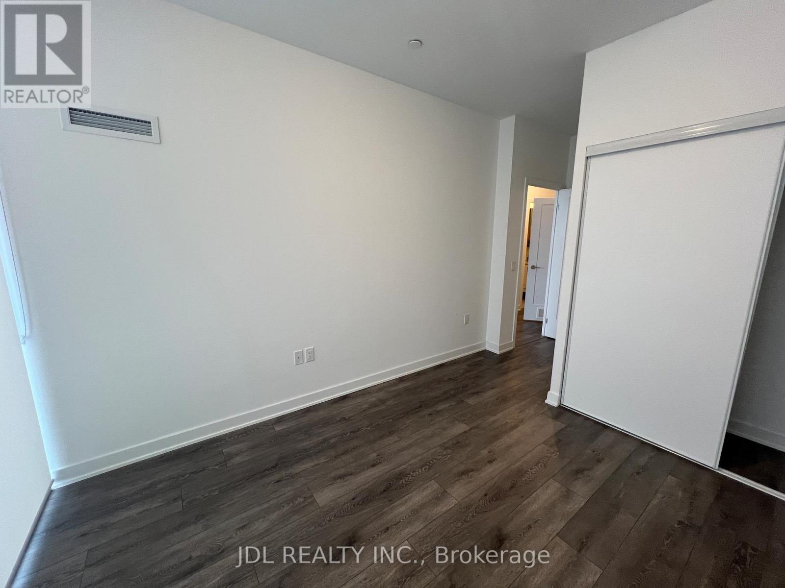 1901 - 95 Oneida Crescent, Richmond Hill, Ontario  L4B 0H5 - Photo 8 - N12565140