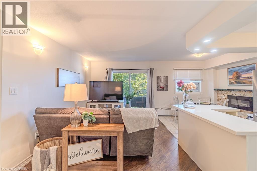 648 Grey Street Unit# 305, Brantford, Ontario  N3S 4Y3 - Photo 2 - 40775577