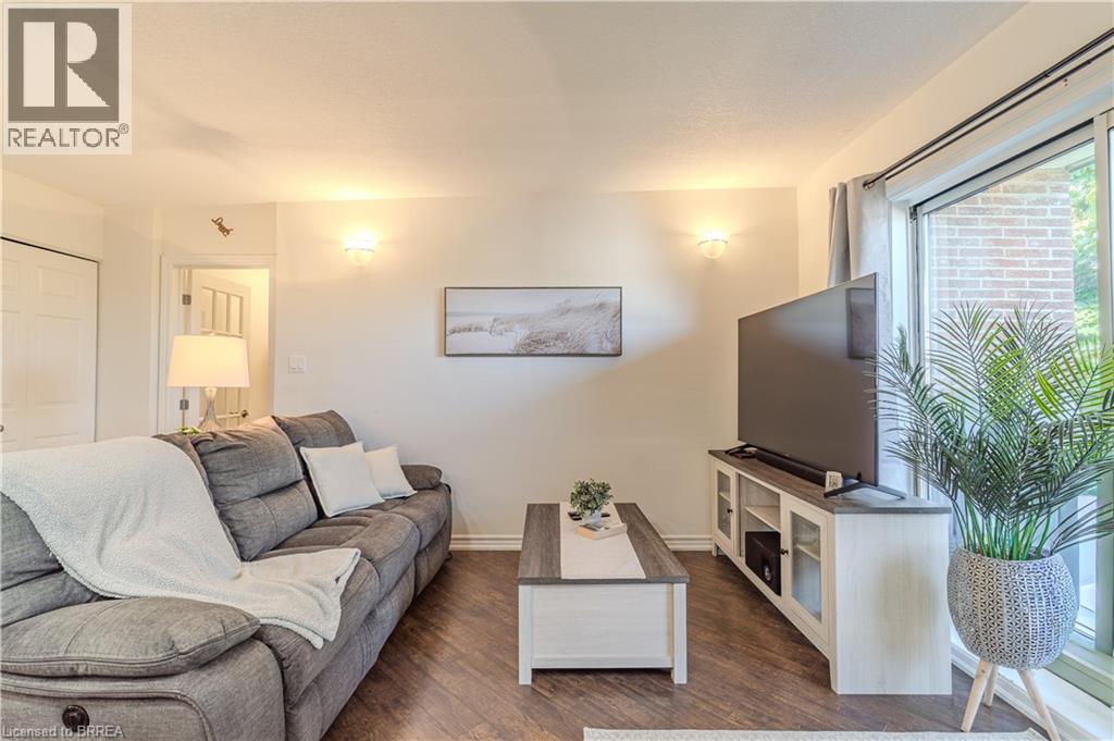 648 Grey Street Unit# 305, Brantford, Ontario  N3S 4Y3 - Photo 7 - 40775577