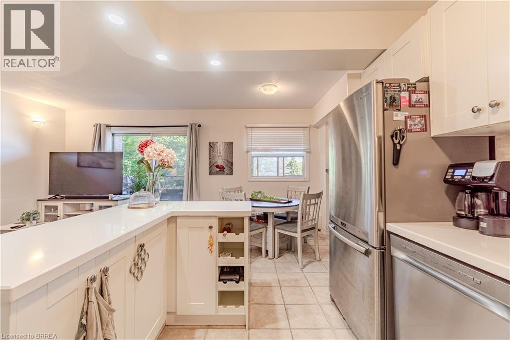 648 Grey Street Unit# 305, Brantford, Ontario  N3S 4Y3 - Photo 5 - 40775577