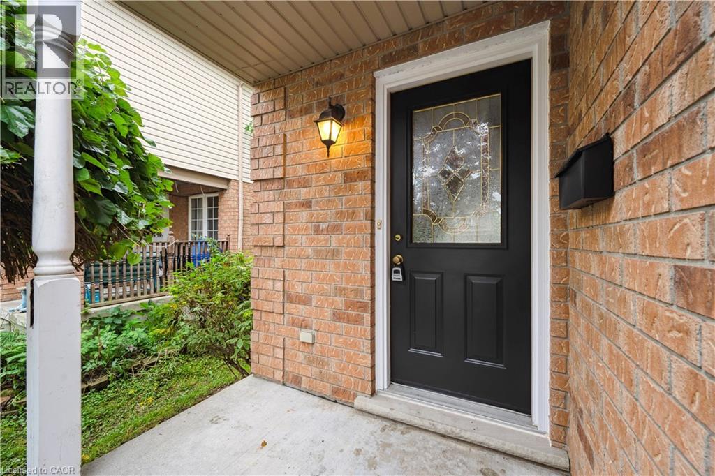 123 Stephanie Drive, Guelph, Ontario  N1K 1X7 - Photo 4 - 40773494