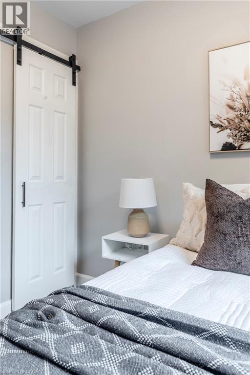 164 London Street N, Hamilton, Ontario  L8H 4B8 - Photo 20 - 40789728