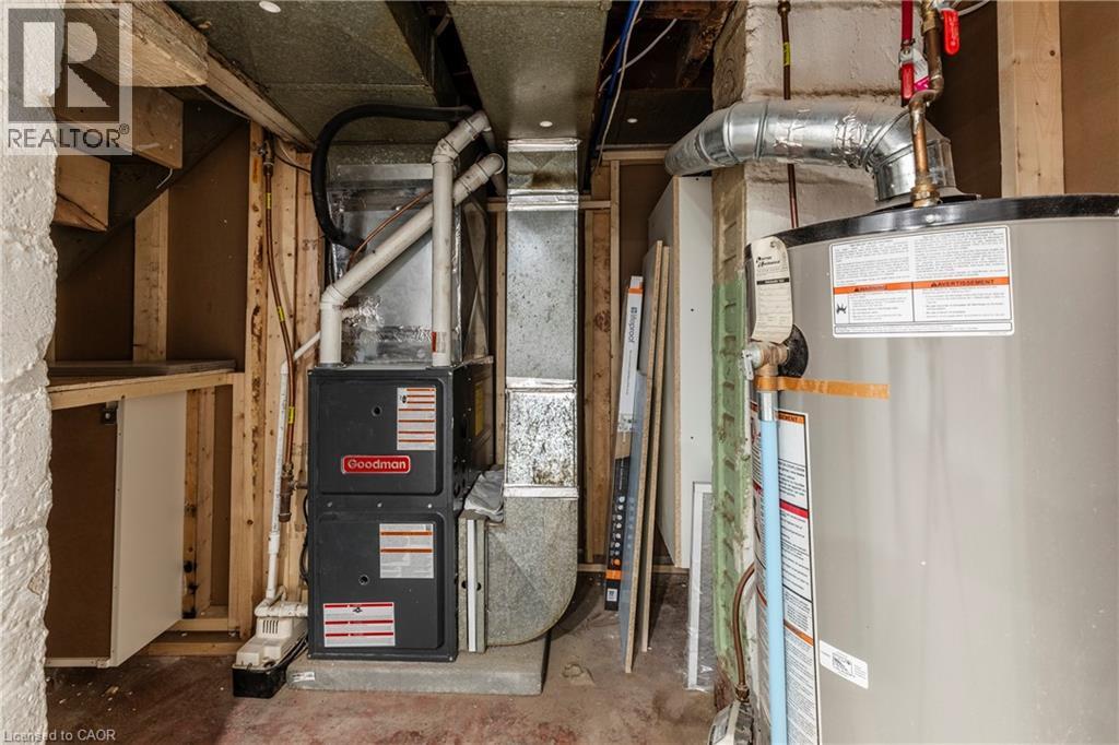 164 London Street N, Hamilton, Ontario  L8H 4B8 - Photo 47 - 40789728