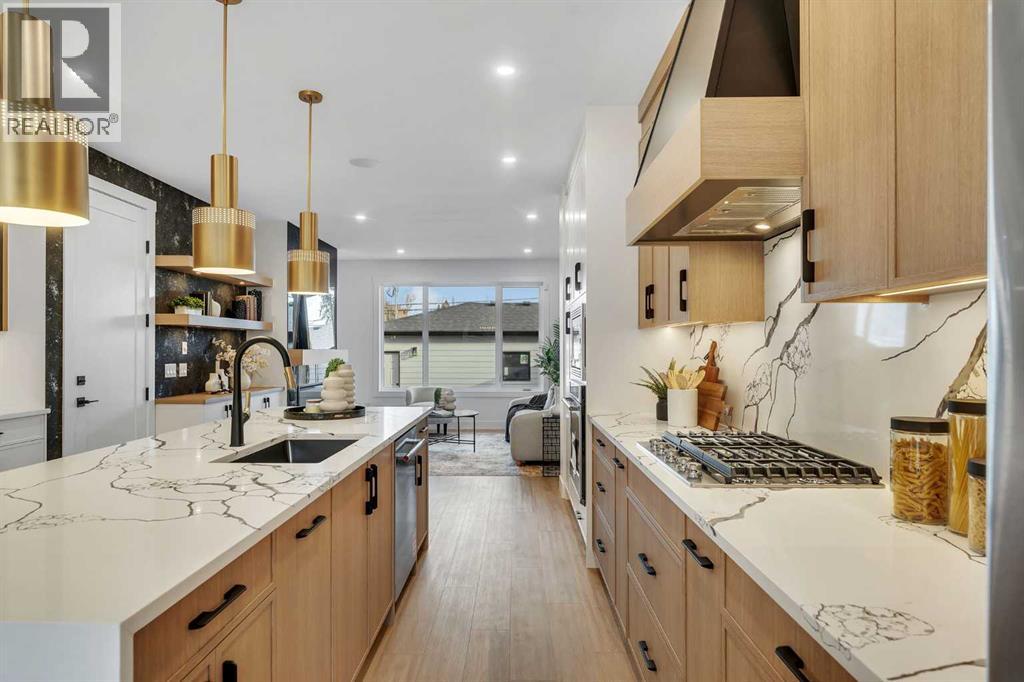 8718 34 Avenue Nw, Calgary, Alberta  T3B 1R7 - Photo 8 - A2270544