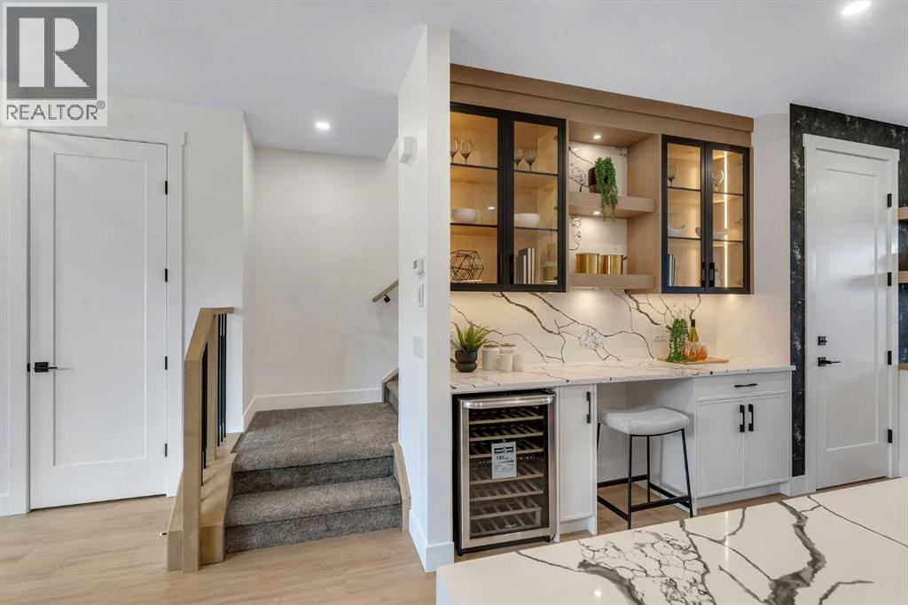 8718 34 Avenue Nw, Calgary, Alberta  T3B 1R7 - Photo 12 - A2270544