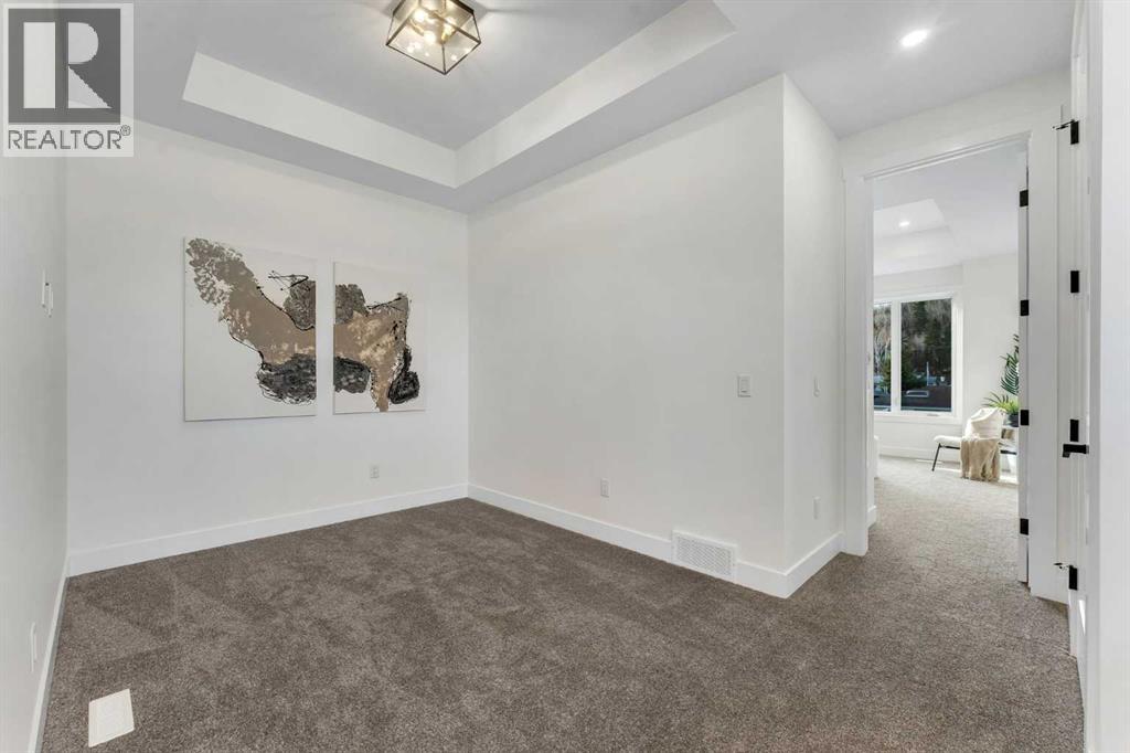 8718 34 Avenue Nw, Calgary, Alberta  T3B 1R7 - Photo 21 - A2270544