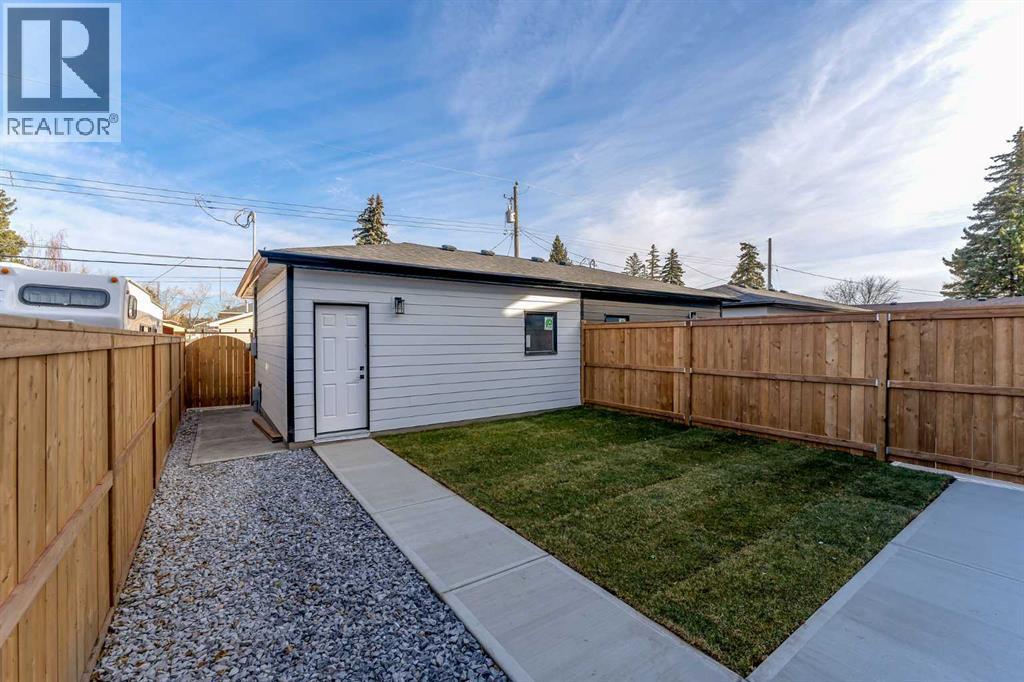 8718 34 Avenue Nw, Calgary, Alberta  T3B 1R7 - Photo 46 - A2270544