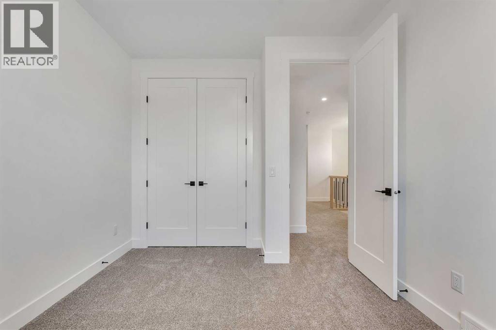 8718 34 Avenue Nw, Calgary, Alberta  T3B 1R7 - Photo 33 - A2270544