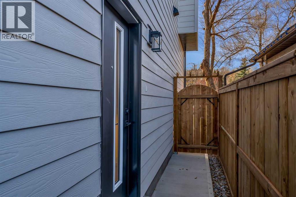 8718 34 Avenue Nw, Calgary, Alberta  T3B 1R7 - Photo 34 - A2270544