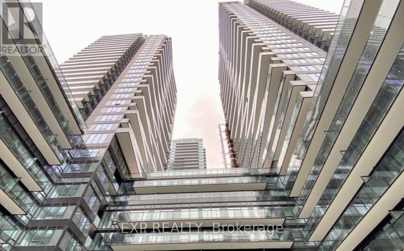 802 - 117 BROADWAY AVENUE, Toronto, Ontario